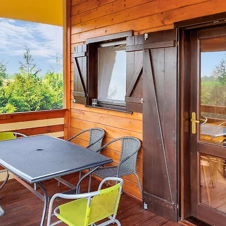 2 Bedroom Cozy In Kladno 펜션